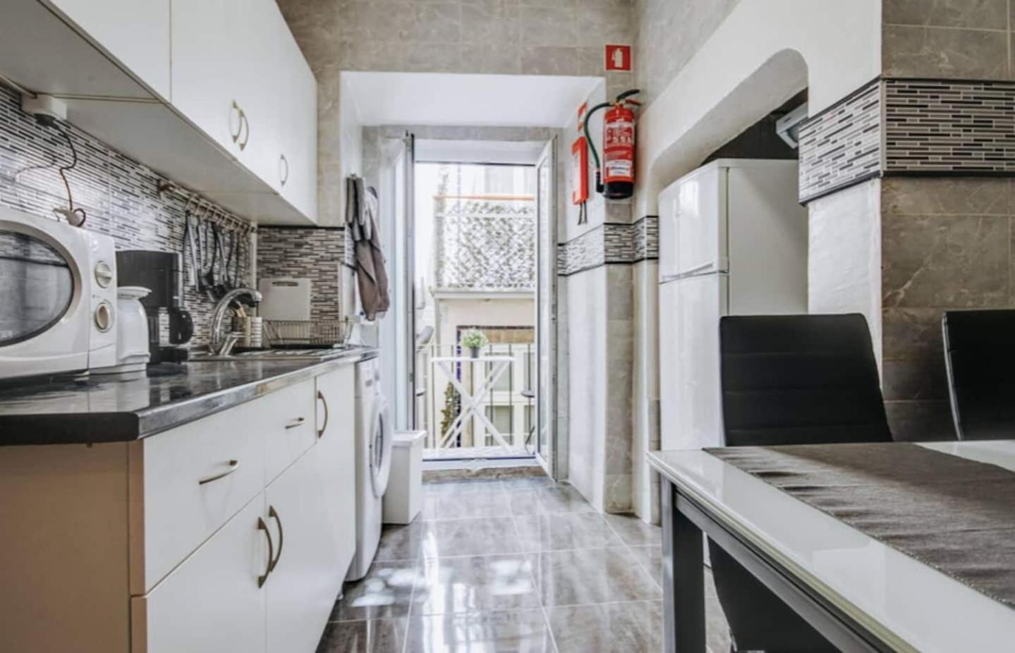 3 Bedroom Apartment In Baixa With River View Lisboa Екстериор снимка